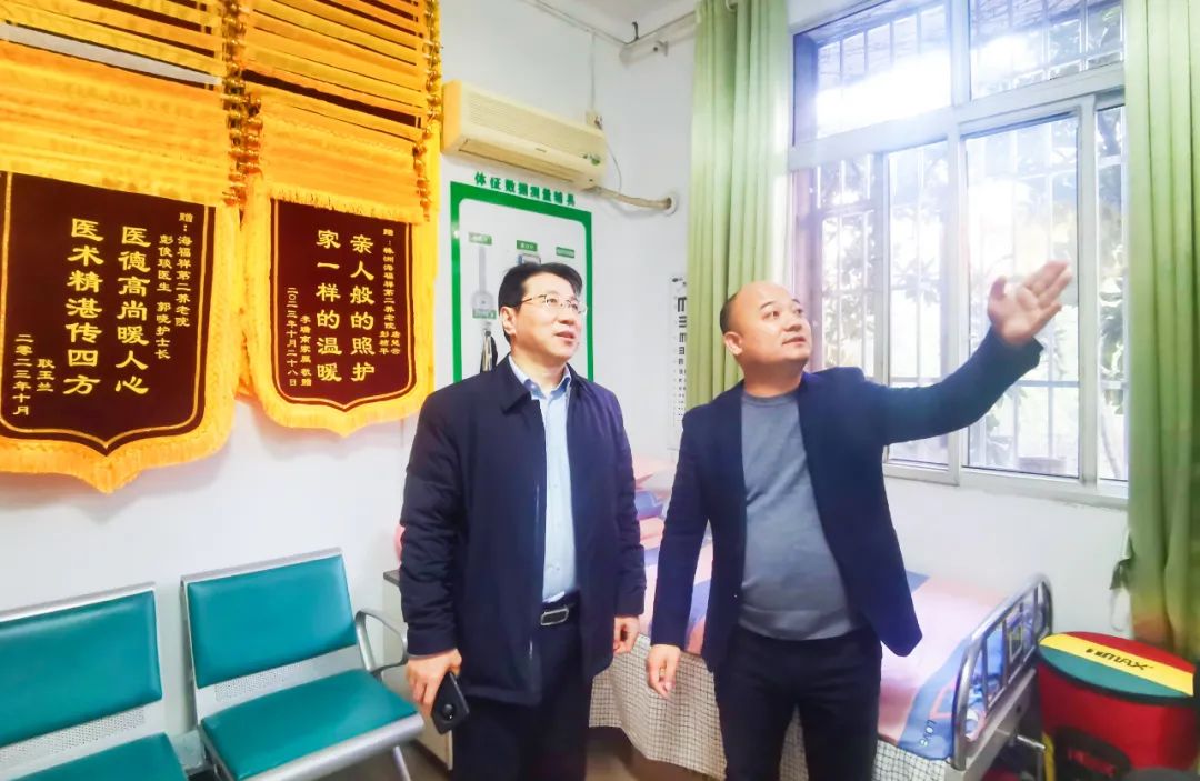 株洲市民政局党组书记黄上峰带队莅临海福祥第二养老院参观调研